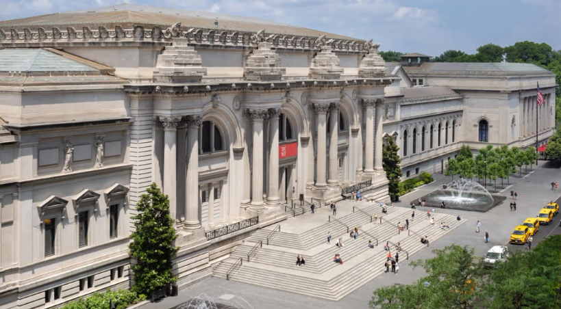 How Black-and-White Photography Makes Coastal Architecture Stand Out
